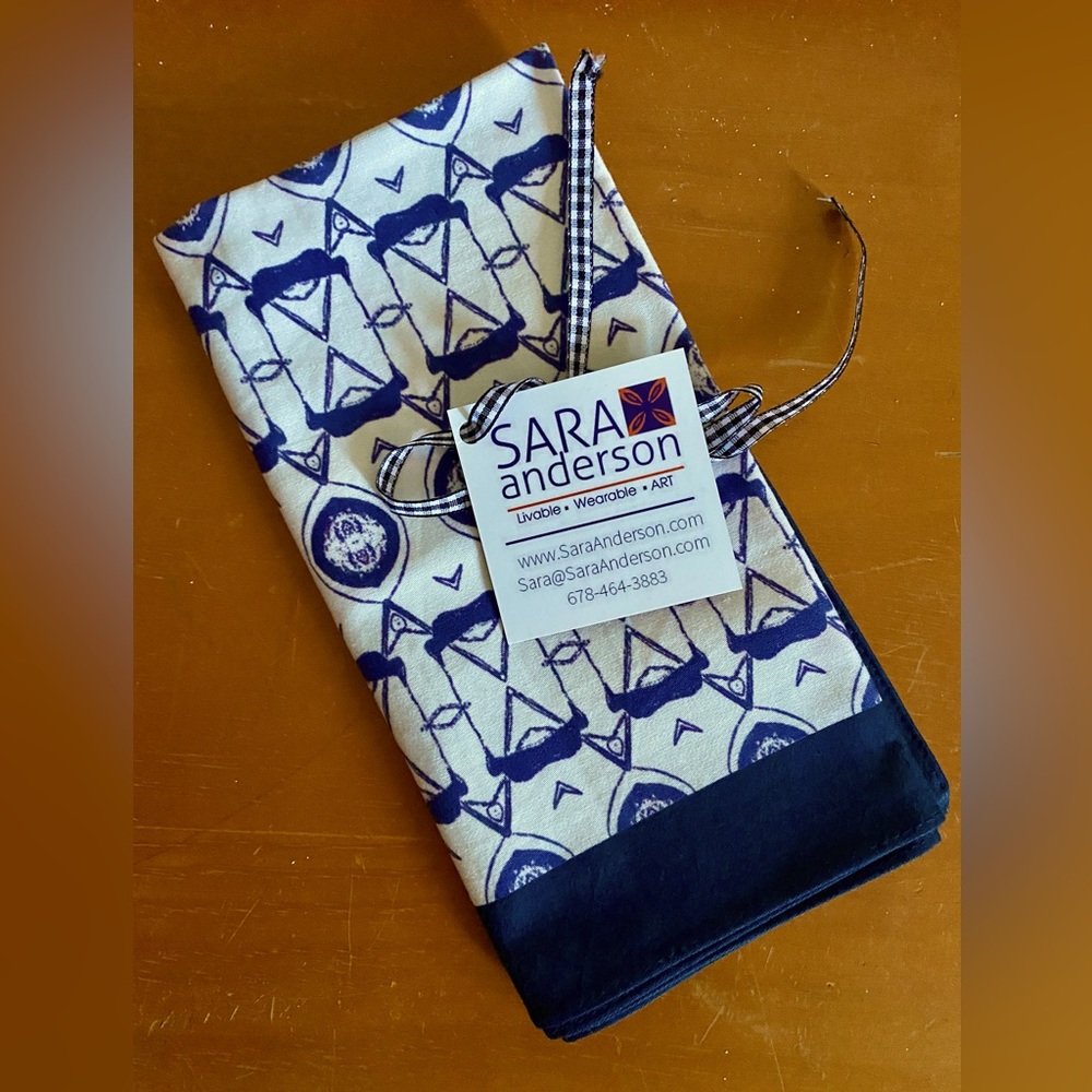New, Set of 4 cotton napkins by artist Sara Anderson